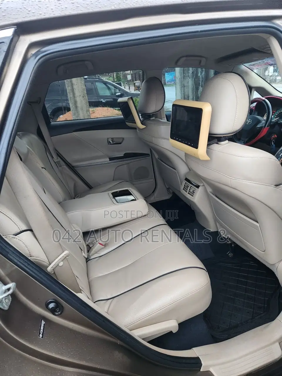 Toyota Venza for Hire