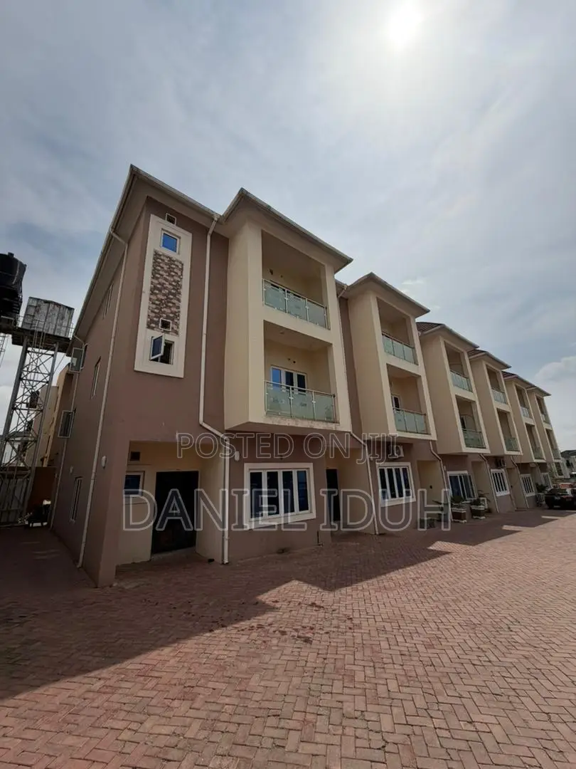 4bdrm Duplex in Guzape District for rent