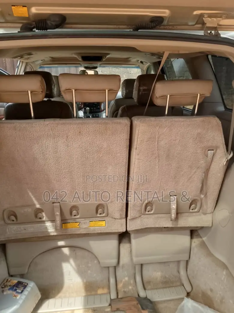 Toyota Sienna for Hire