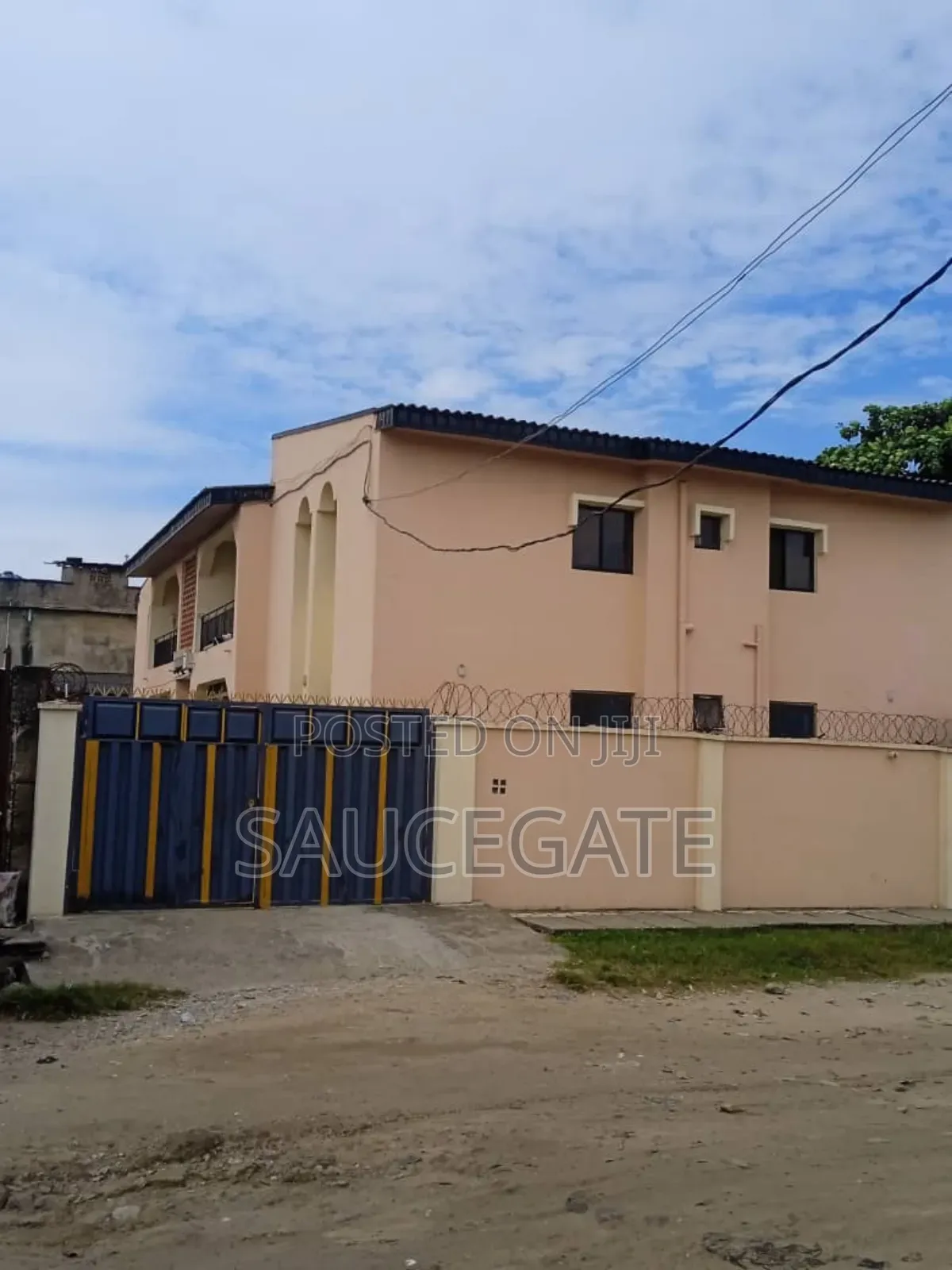 3bdrm Block of Flats in Tedi, Iba / Ojo for sale