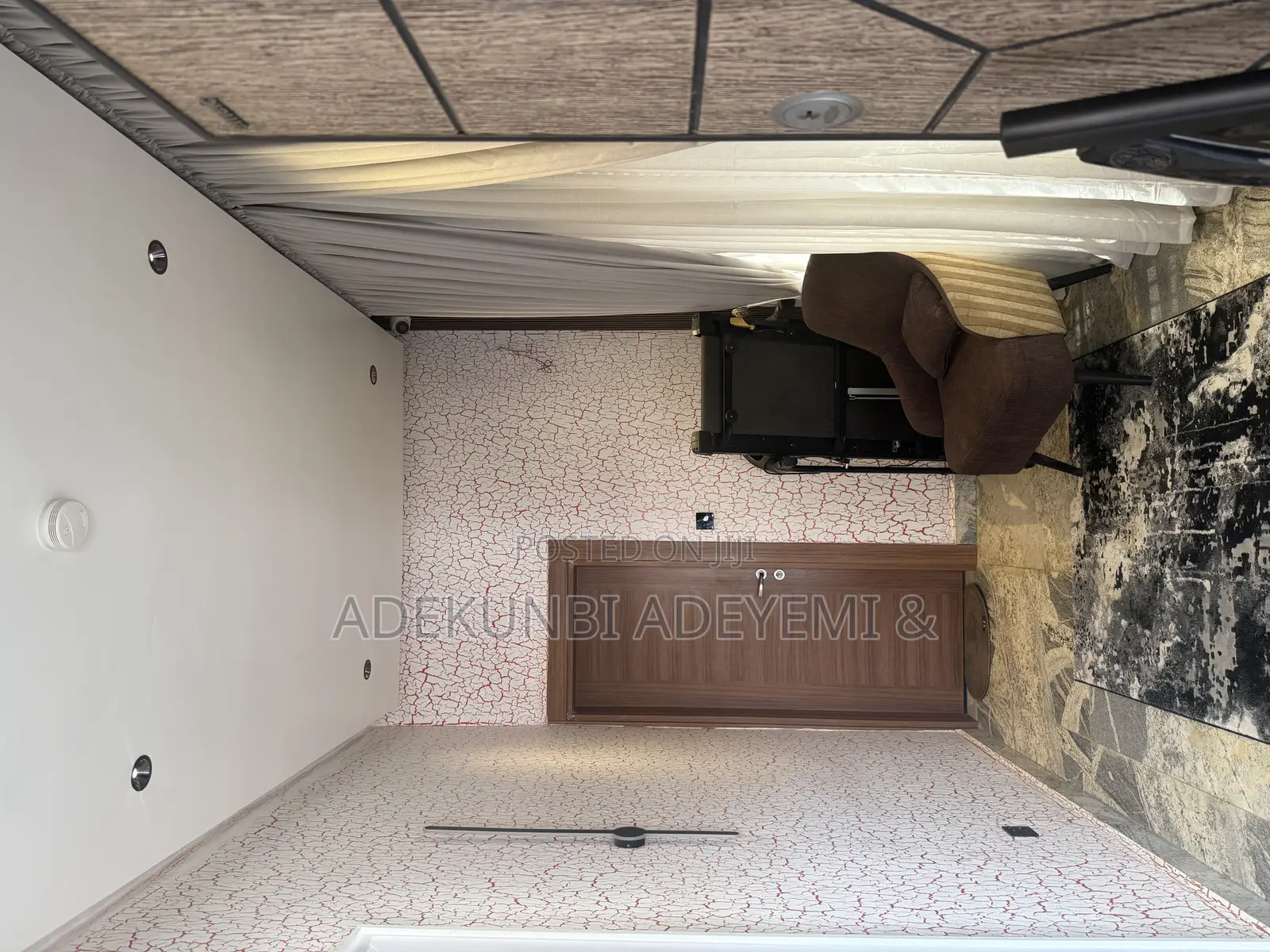 4bdrm Duplex in Gaduwa for sale