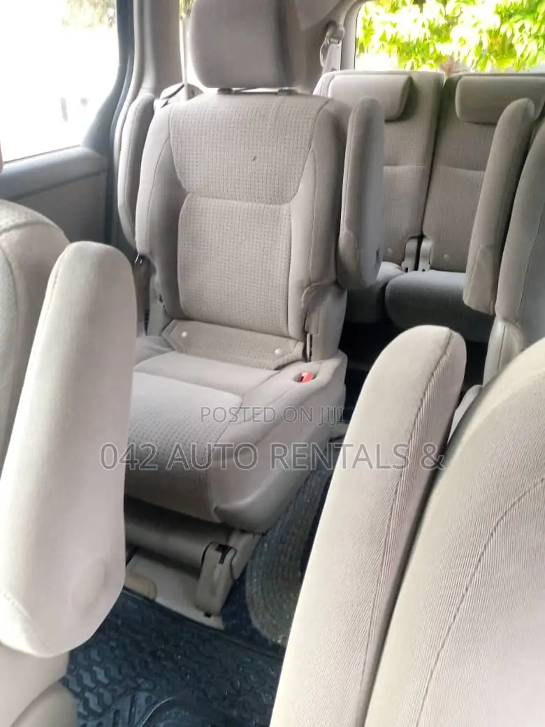 Toyota Siena for Hire