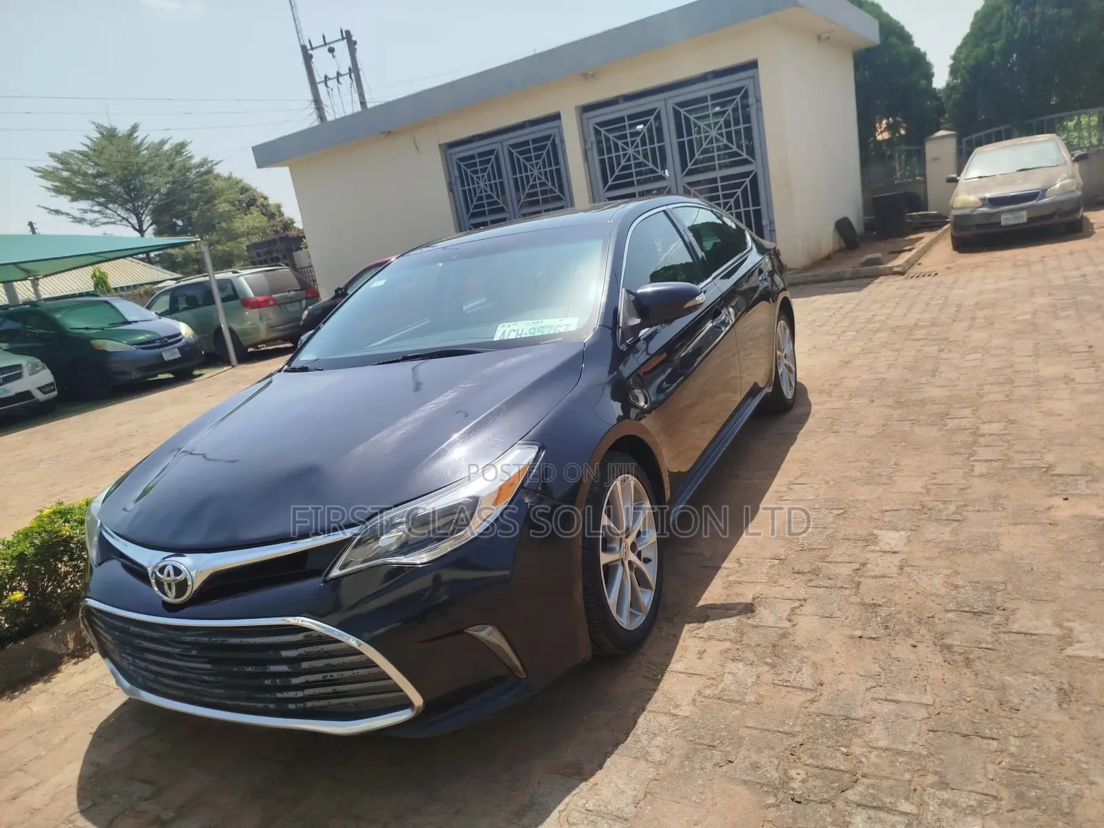 Toyota Avalon for Hire