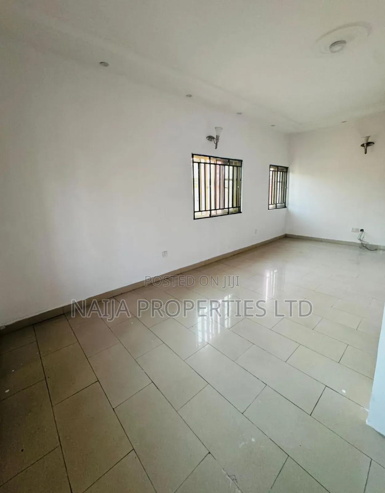 Mini Flat in Chevyview Estate, Chevron for rent
