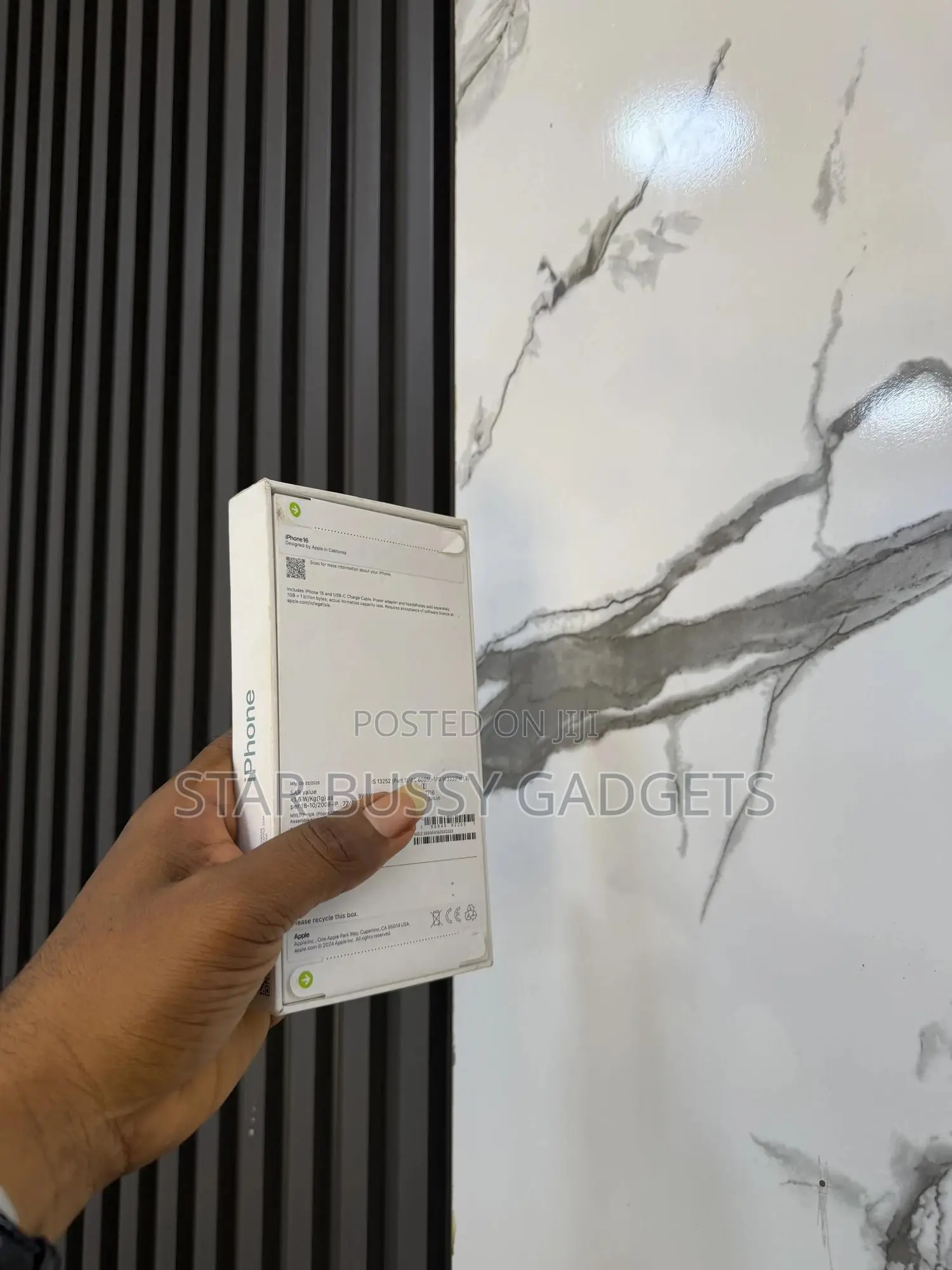 New Apple iPhone 16 128 GB Green