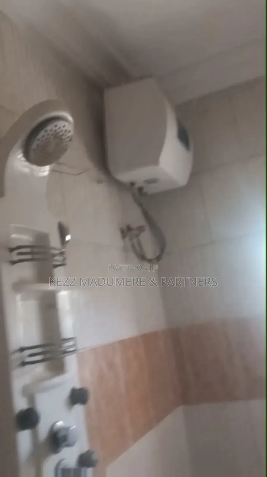 1bdrm Block of Flats in Apo Resettlement for rent