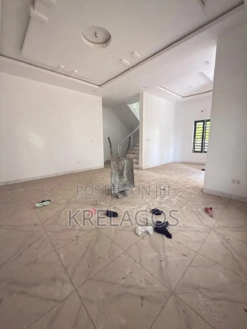5bdrm Duplex in Orchid, Chevron for sale