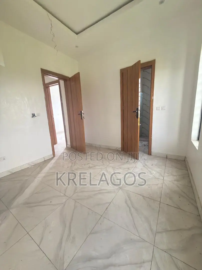 5bdrm Duplex in Orchid, Chevron for sale