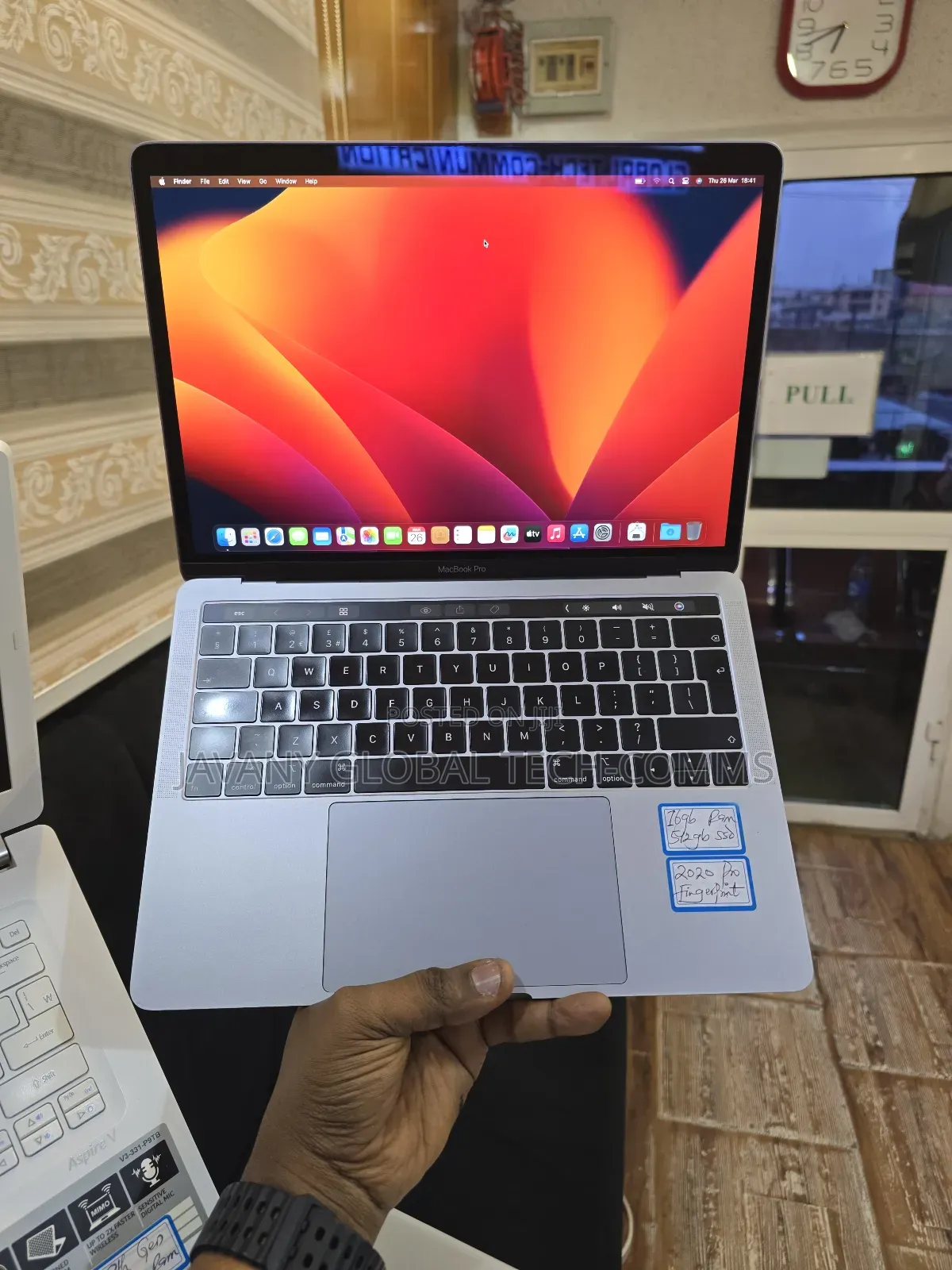 Laptop Apple MacBook Pro 2020 16GB Intel Core i5 SSD 512GB