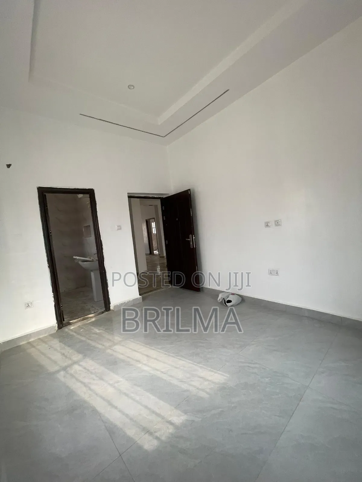 2bdrm Block of Flats in Katampe (Main) for sale