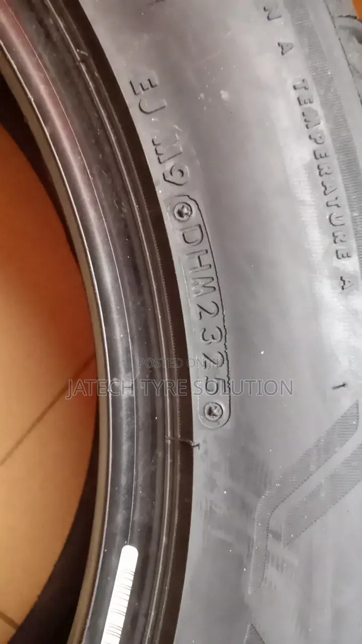 235/55/20 Dunlop, Bridgestone