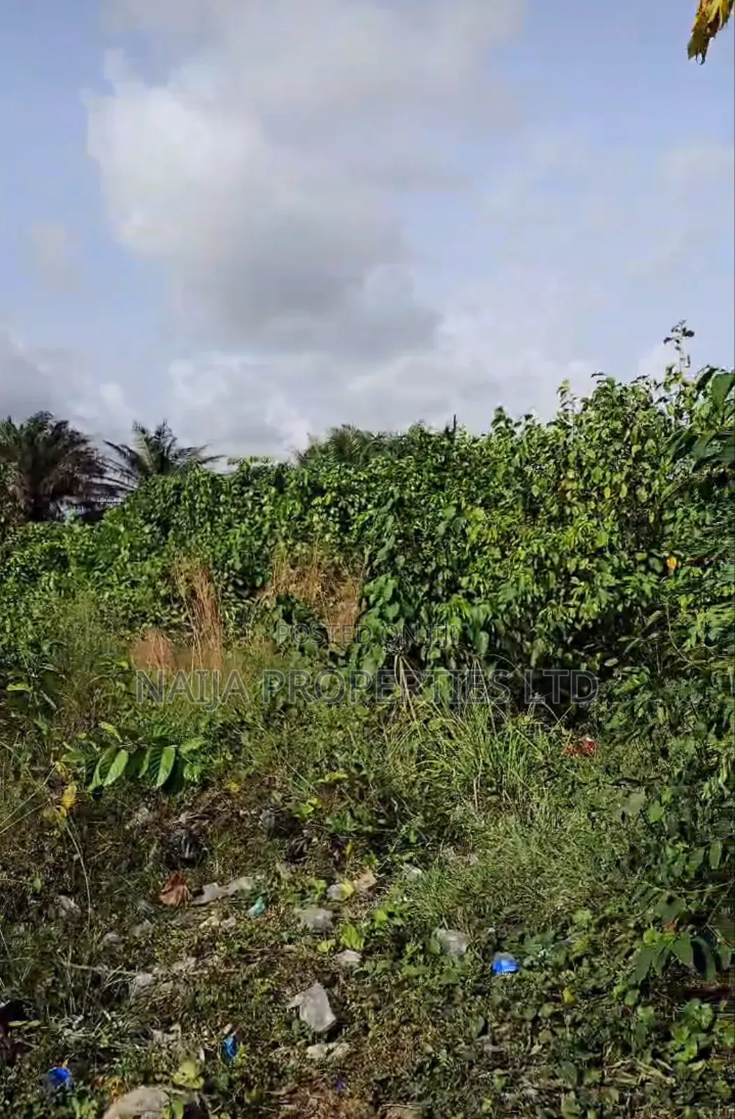 1300sqm Land Directly on the Major Rd at Abijo Gra,Lekki-Ajah for Sale