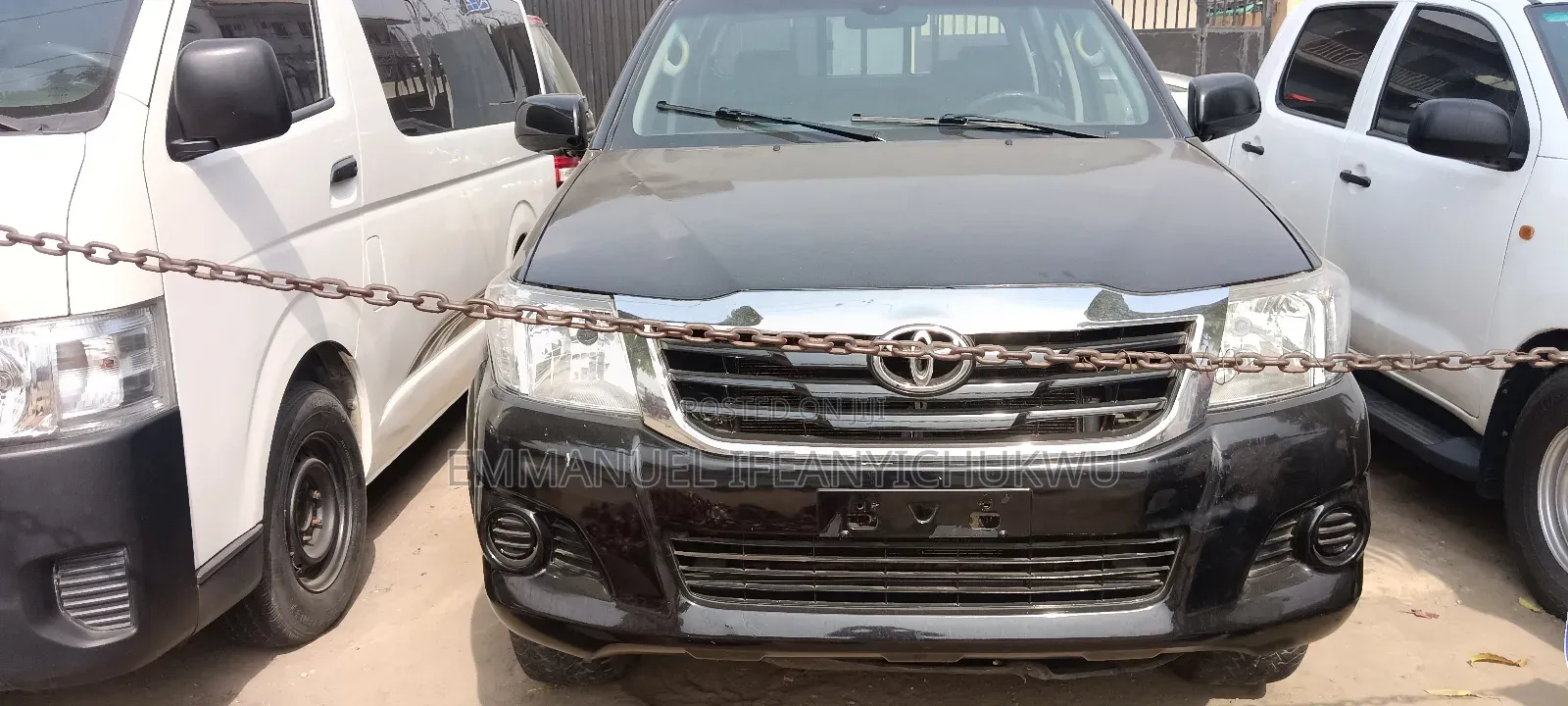 Toyota Hilux SR 4x4 2014 Black