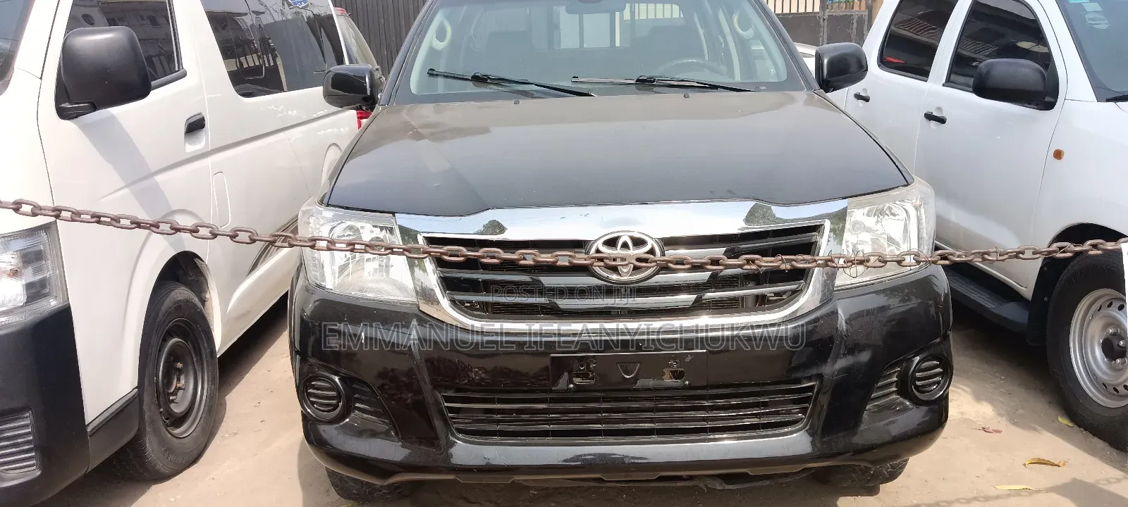 Toyota Hilux SR 4x4 2014 Black