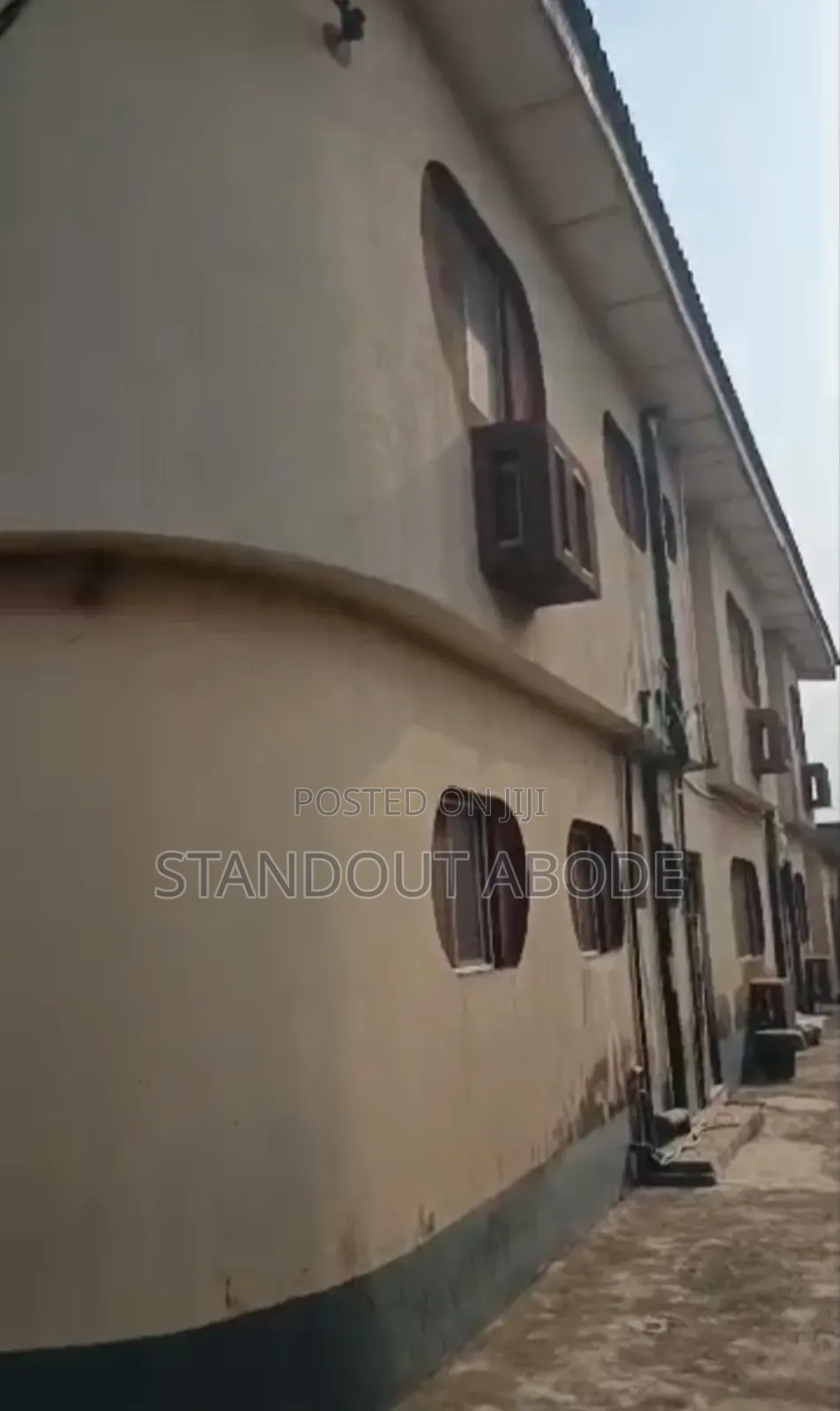 3bdrm Block of Flats in Meiran Lagos for sale