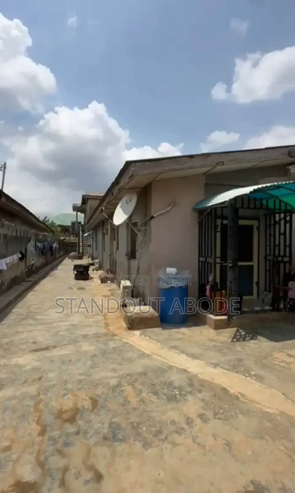 2bdrm Block of Flats in Captain Ekoro Meiran for sale