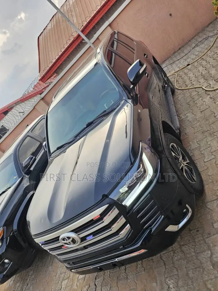 Toyota Landcruiser for Hire