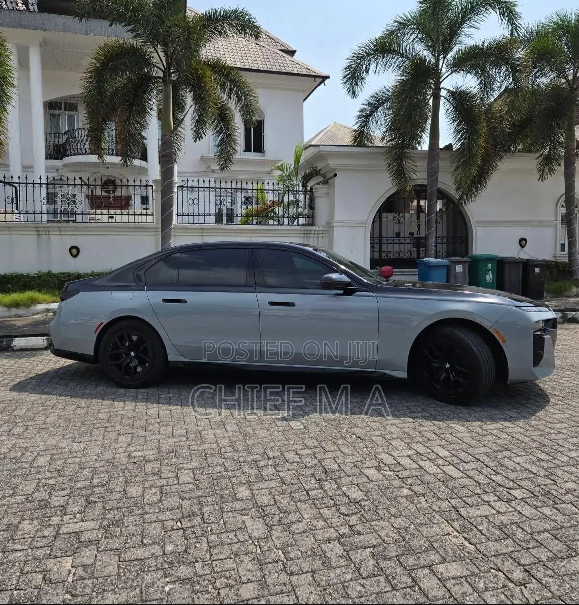 BMW 7 Series 760i xDrive AWD 2023