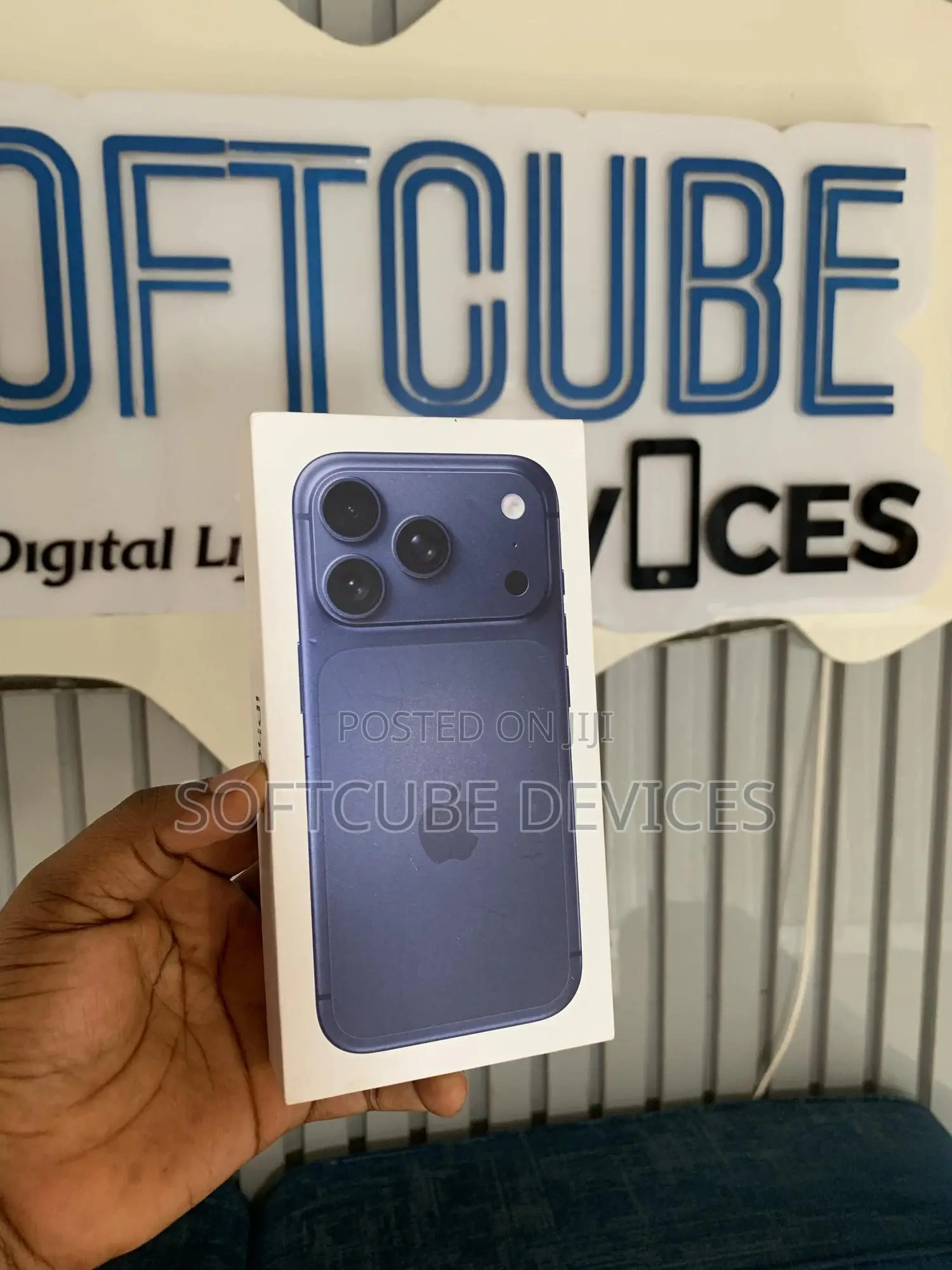 New Apple iPhone 17 Pro 256 GB Blue