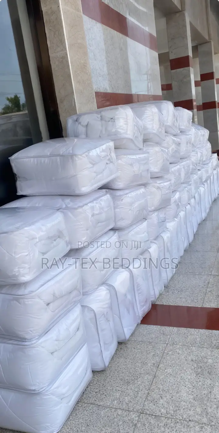 100% Hotel Standard Duvet Cover, Duvet and Bedsheet Set