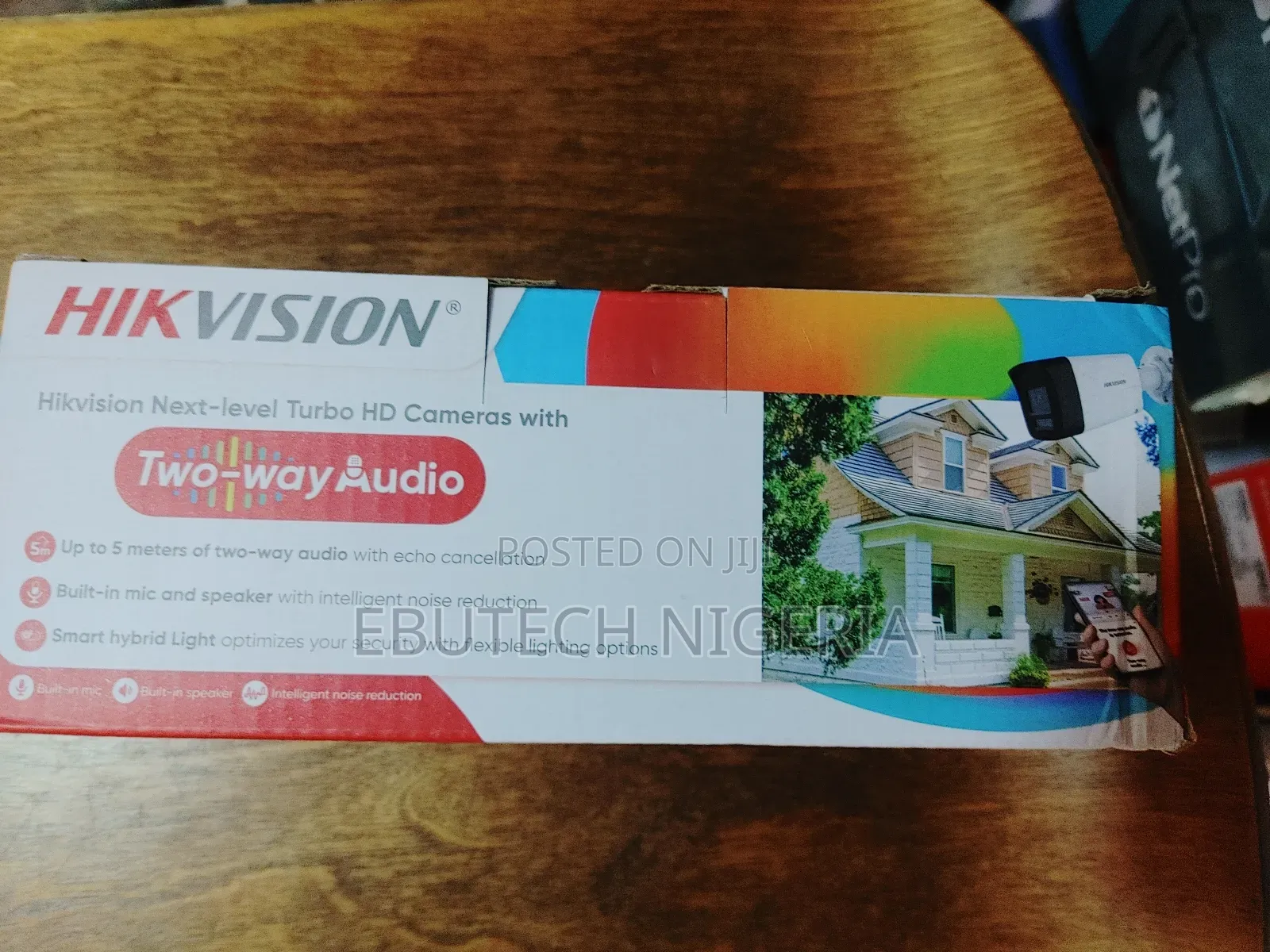 Hikvision Smart Outdoor Light Camera Ds-2ce16d0t-LPTS 2mp Two-Wayaudio