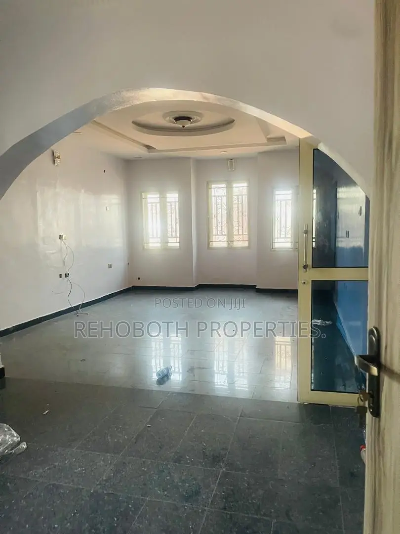 4bdrm Bungalow in Promiseland Elebu, Akala Express for sale