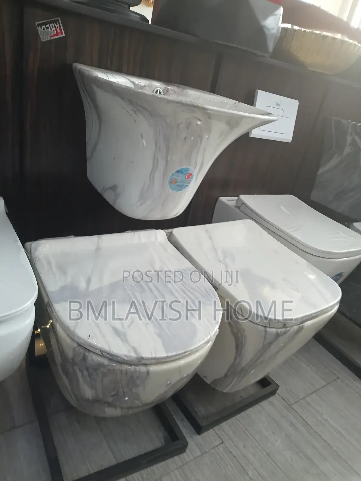Marble Set of Wall Hung Water Closet With Washing Hand Basin