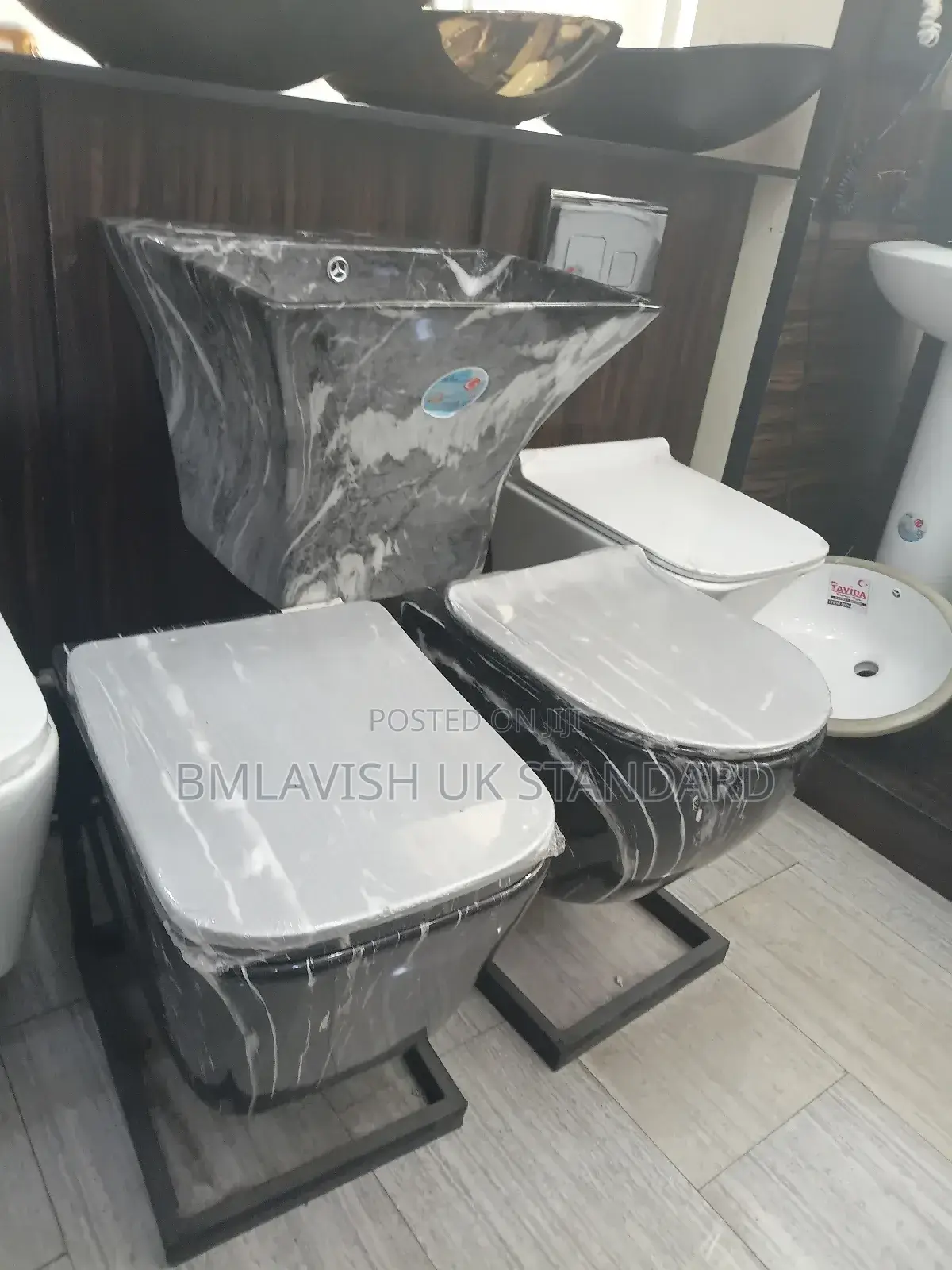 Black England Marble Design Water Closet With Hanging Basin