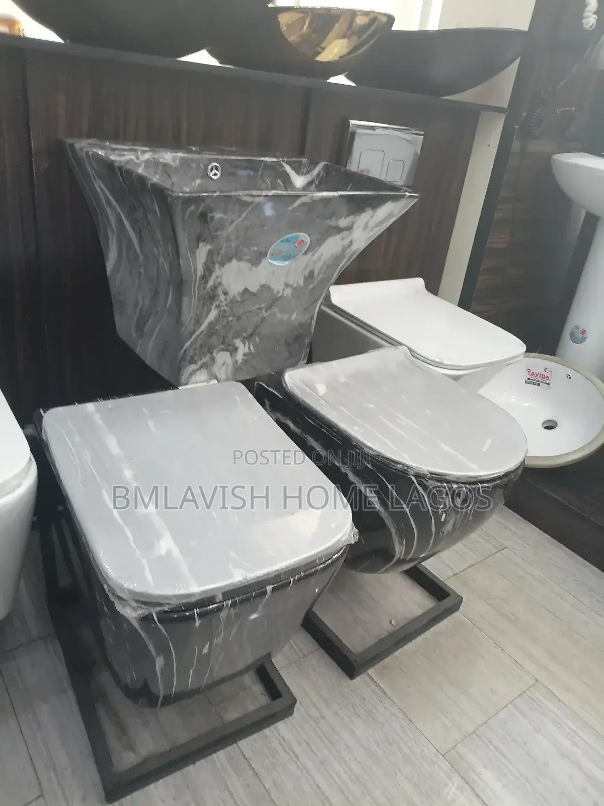 Black England Marble Design Water Closet With Hanging Basin