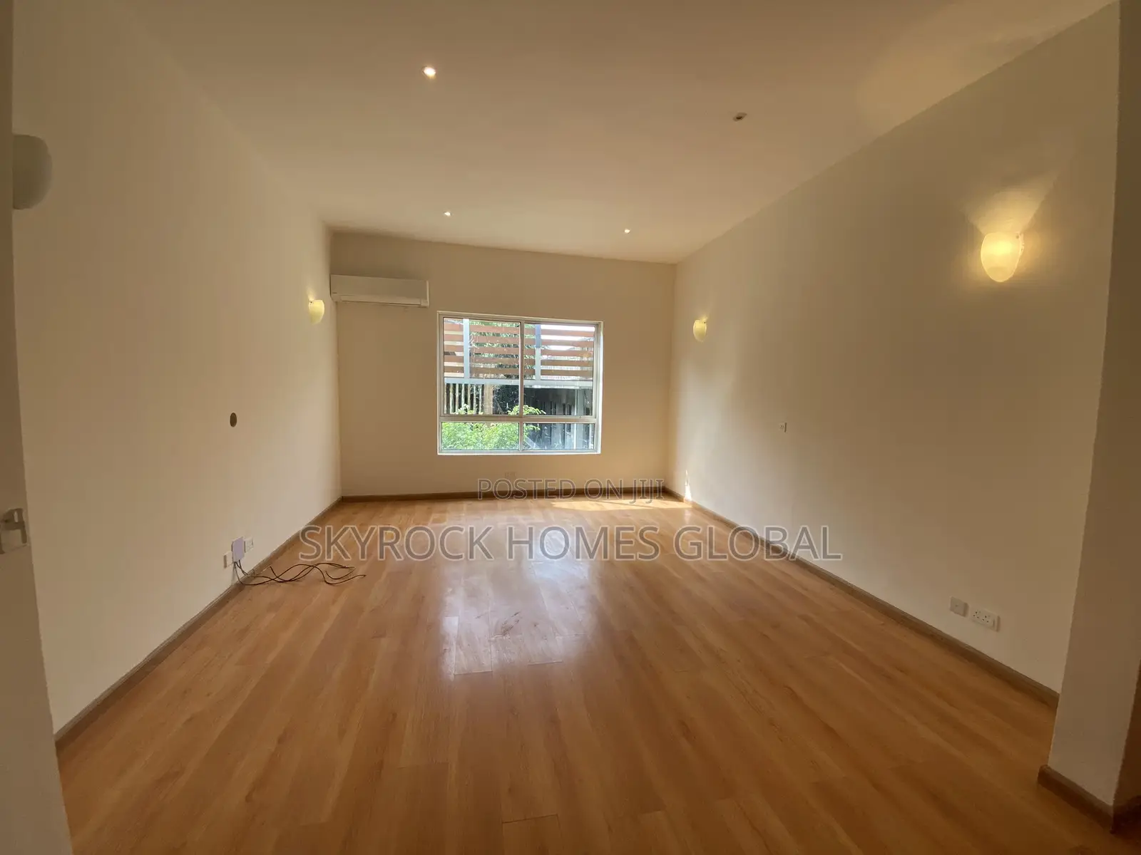 3bdrm Apartment in Banana Island for rent