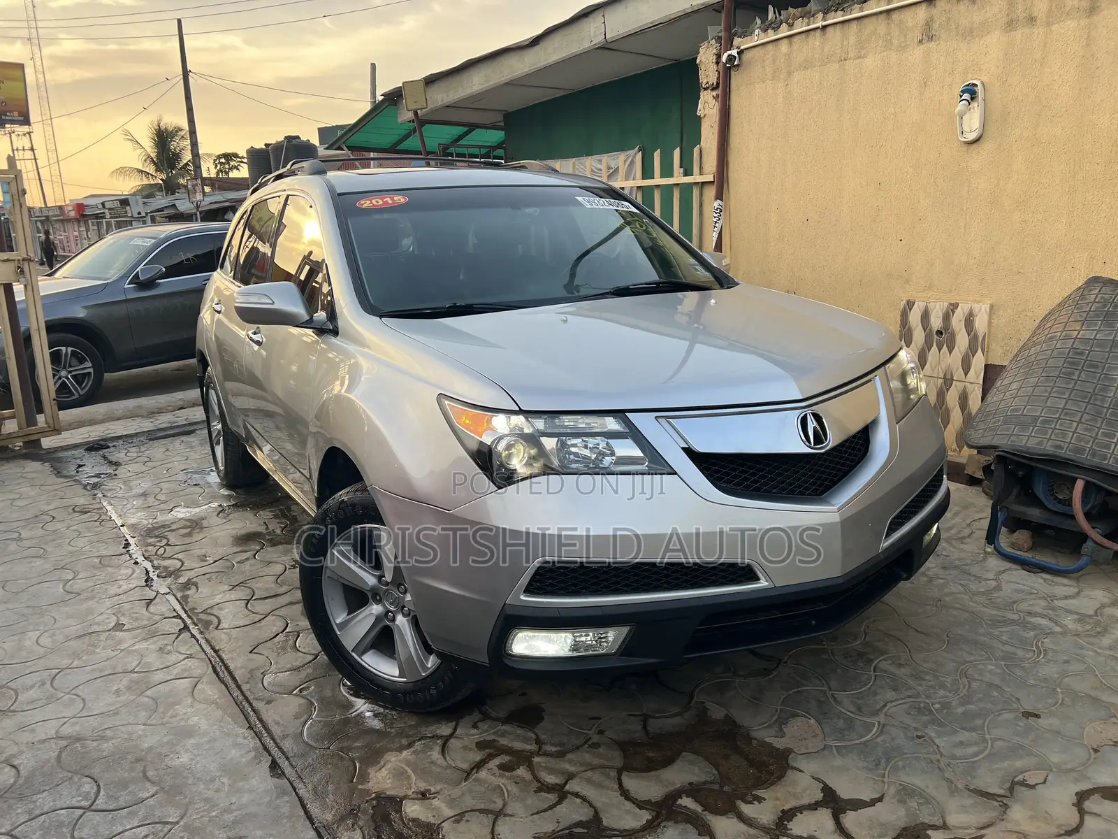 Acura MDX Technology Package SUV AWD (3.7L 6cyl 6A) 2011 Silver