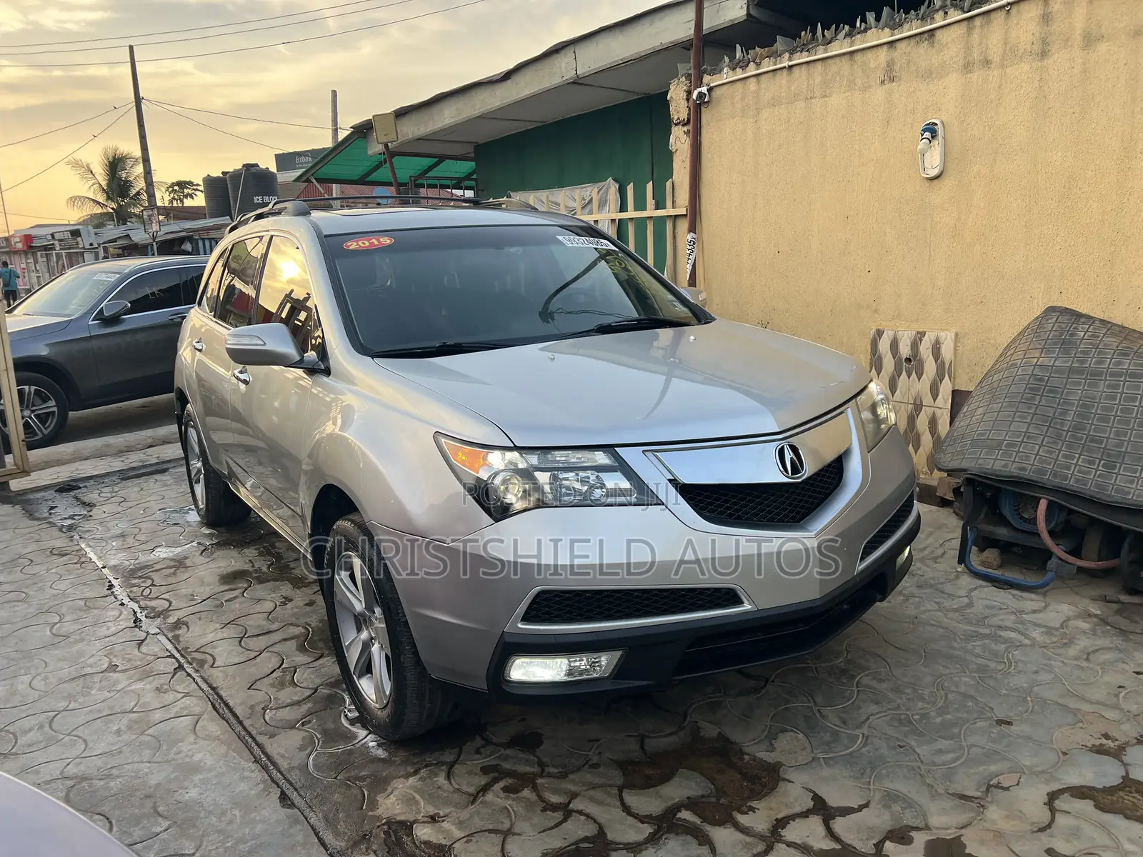 Acura MDX Technology Package SUV AWD (3.7L 6cyl 6A) 2011 Silver