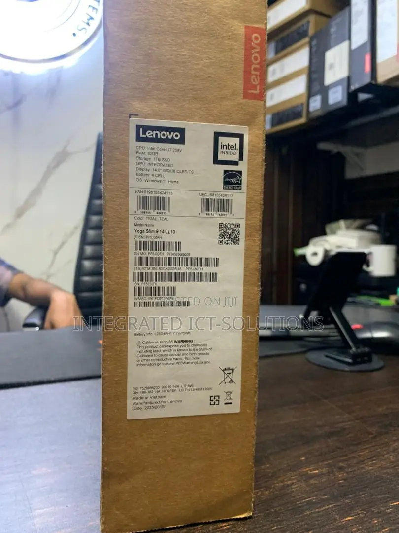 New Laptop Lenovo 32GB Intel Core Ultra 7 SSD 1T