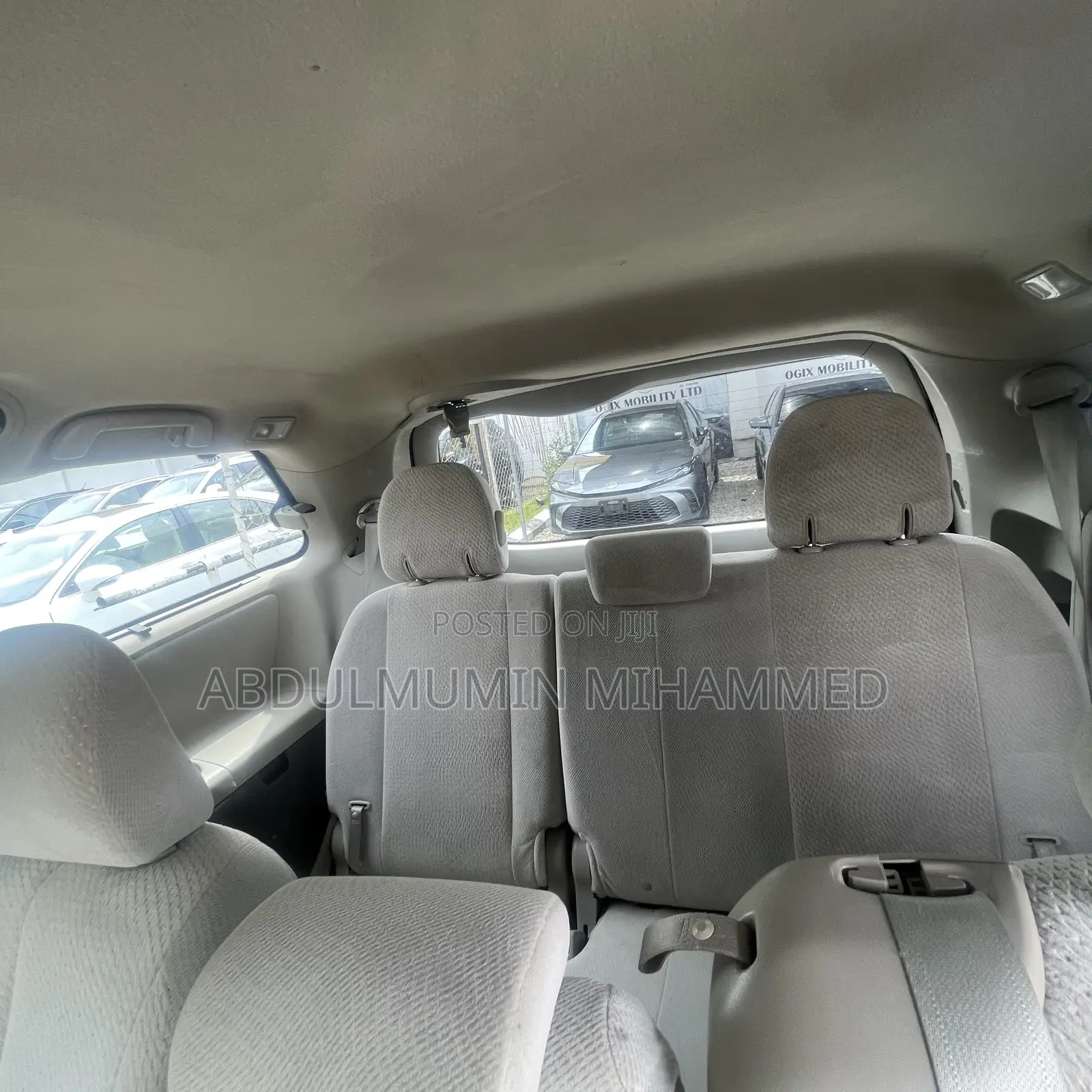 Toyota Sienna 2012 Red