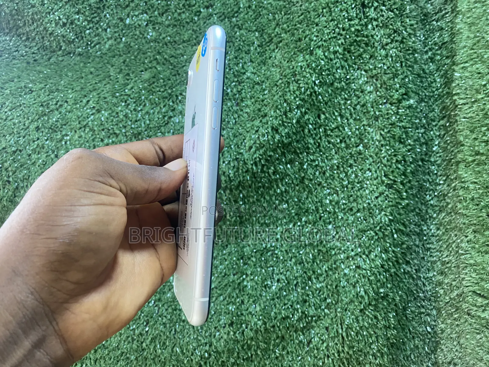 Apple iPhone XR 64 GB White