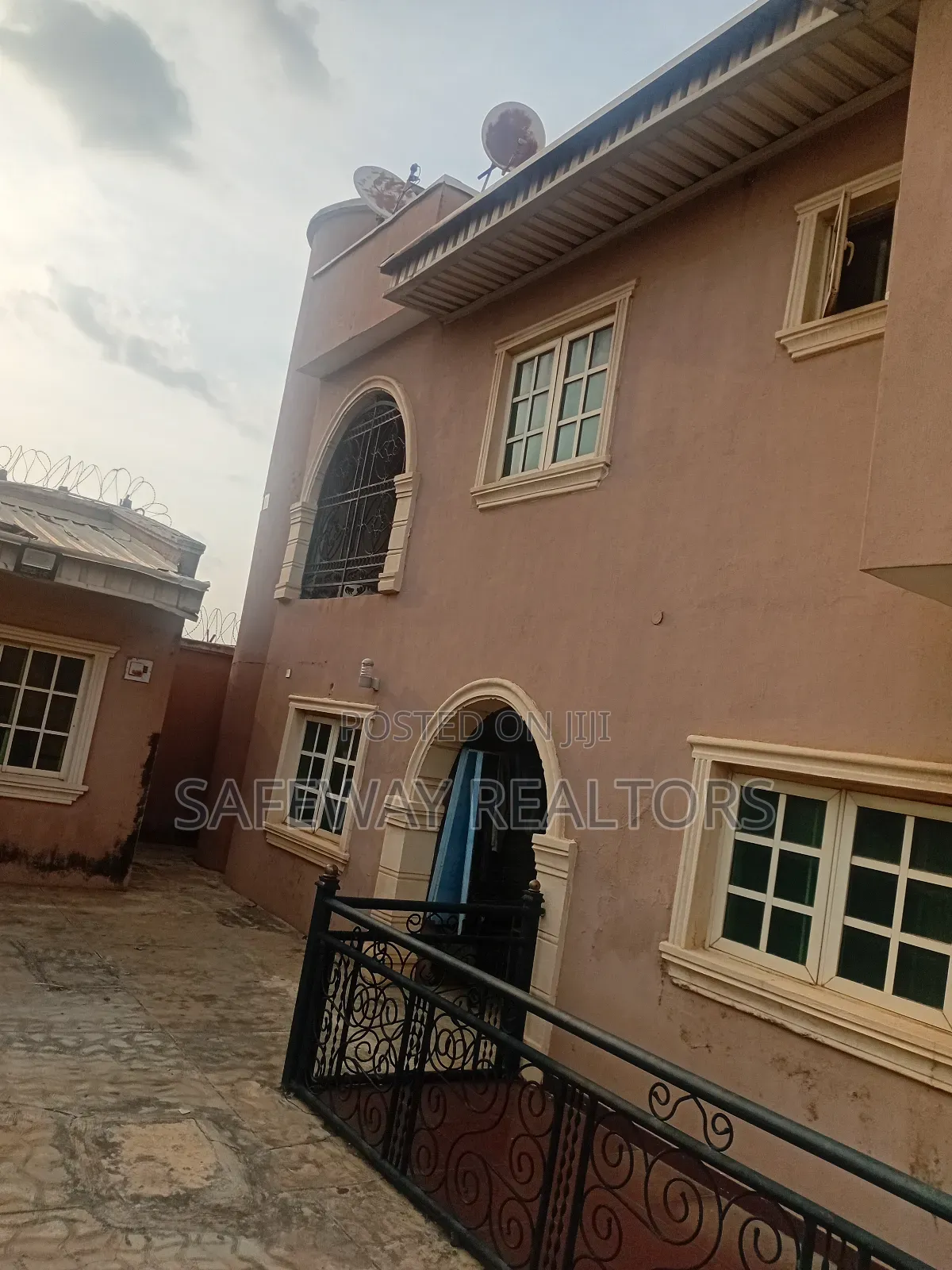 6bdrm Duplex in Dejo Dairo, Lagelu for sale