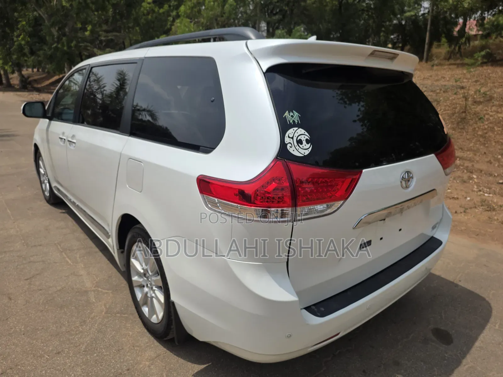 Toyota Sienna Limited 7-Passenger 4dr Minivan AWD (3.5L 6cyl 6A) 2014