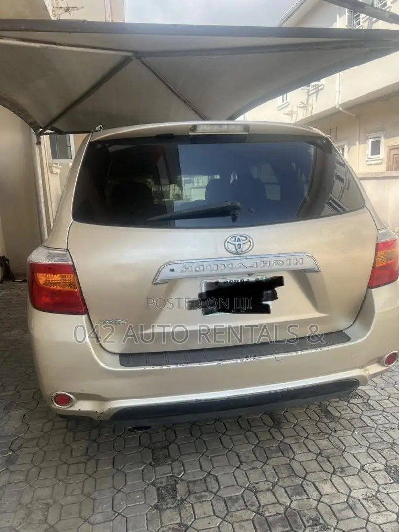 Toyota Highlander for Hire