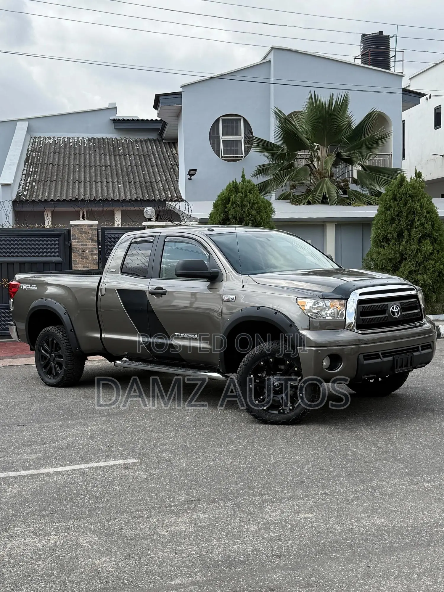 Toyota Tundra Double Cab 4x4 Limited 2010 Brown