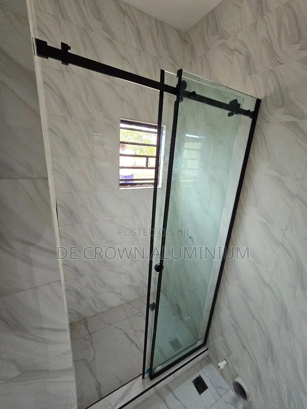 Modern 10mm Tempered Glass Shower Cubicle With Black Accessories Lagos