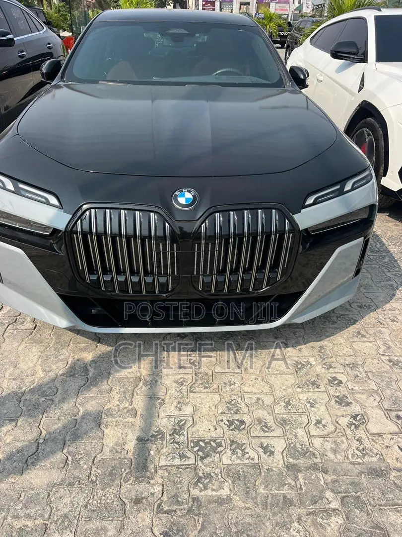 BMW 7 Series 760i xDrive AWD 2023