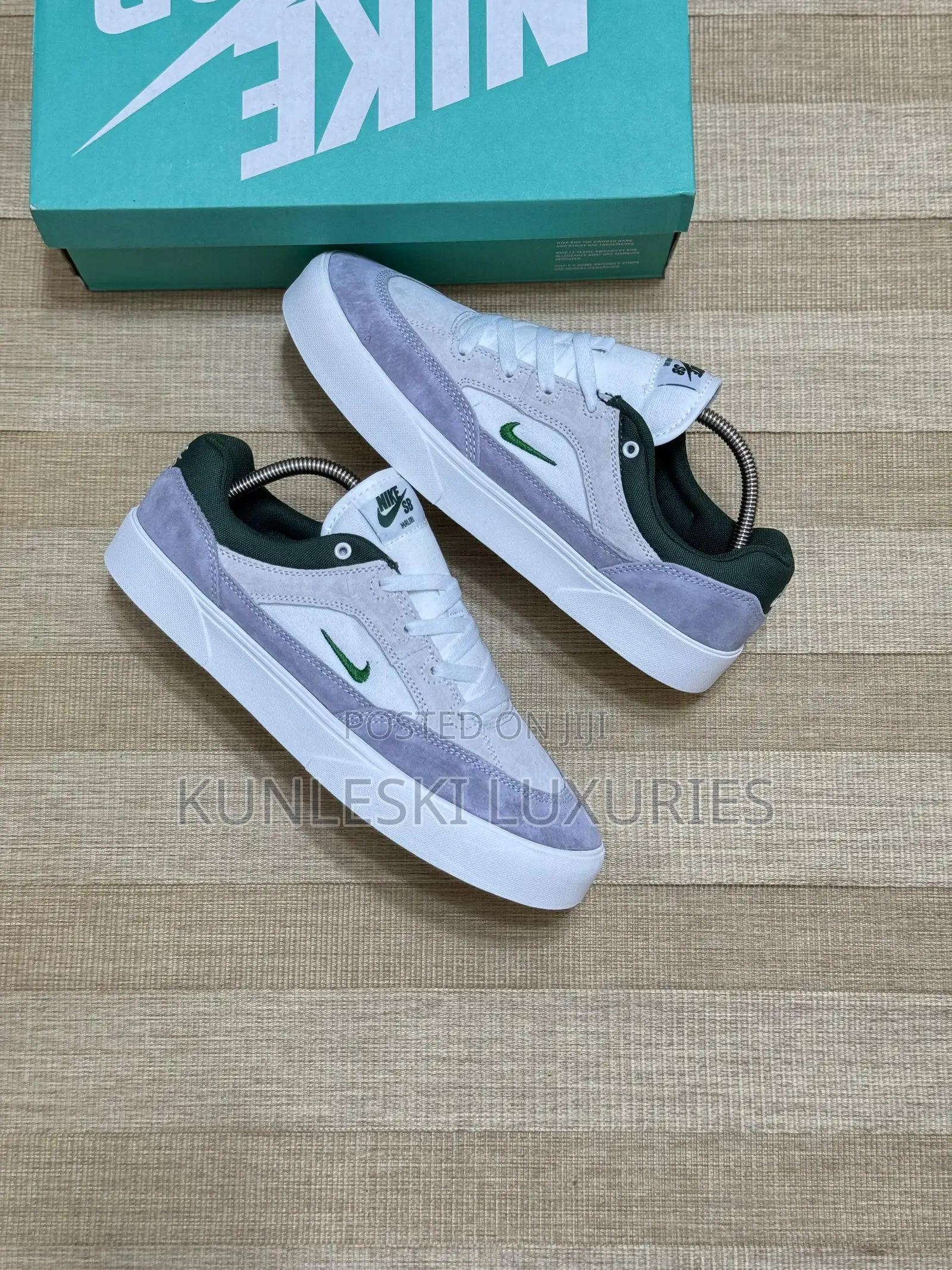 Original Nike Sb Malor Sneakers in 2 Colors