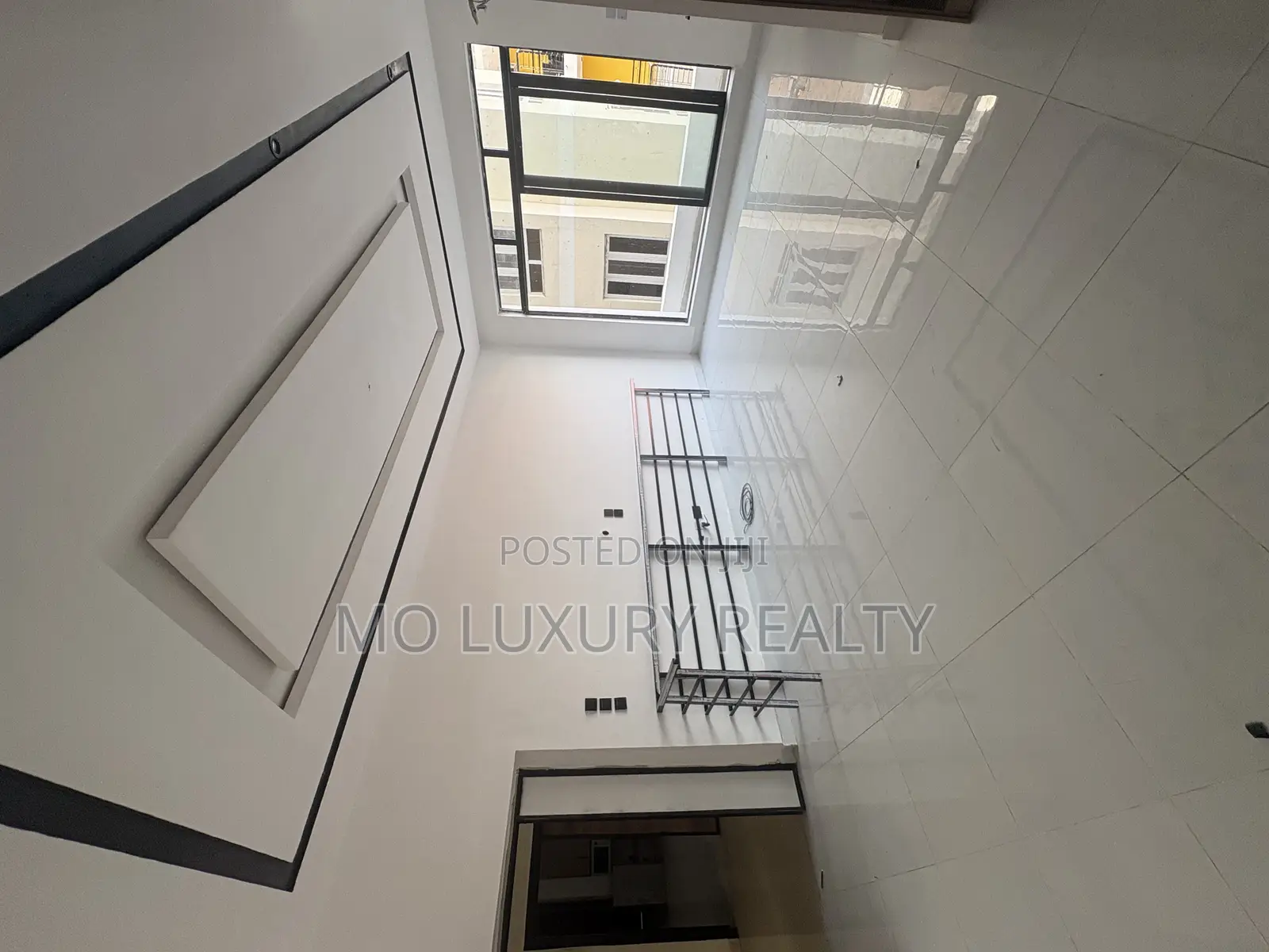 2bdrm Apartment in Lekki Phase 1 for sale