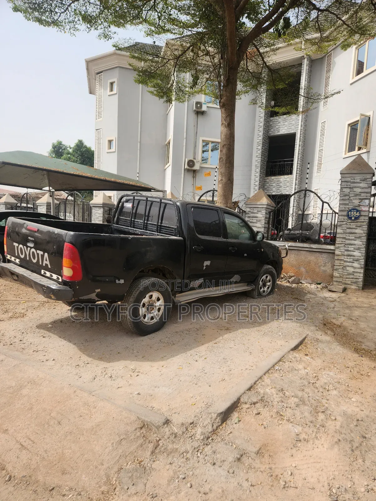 9bdrm Apartment in Area 1 for sale