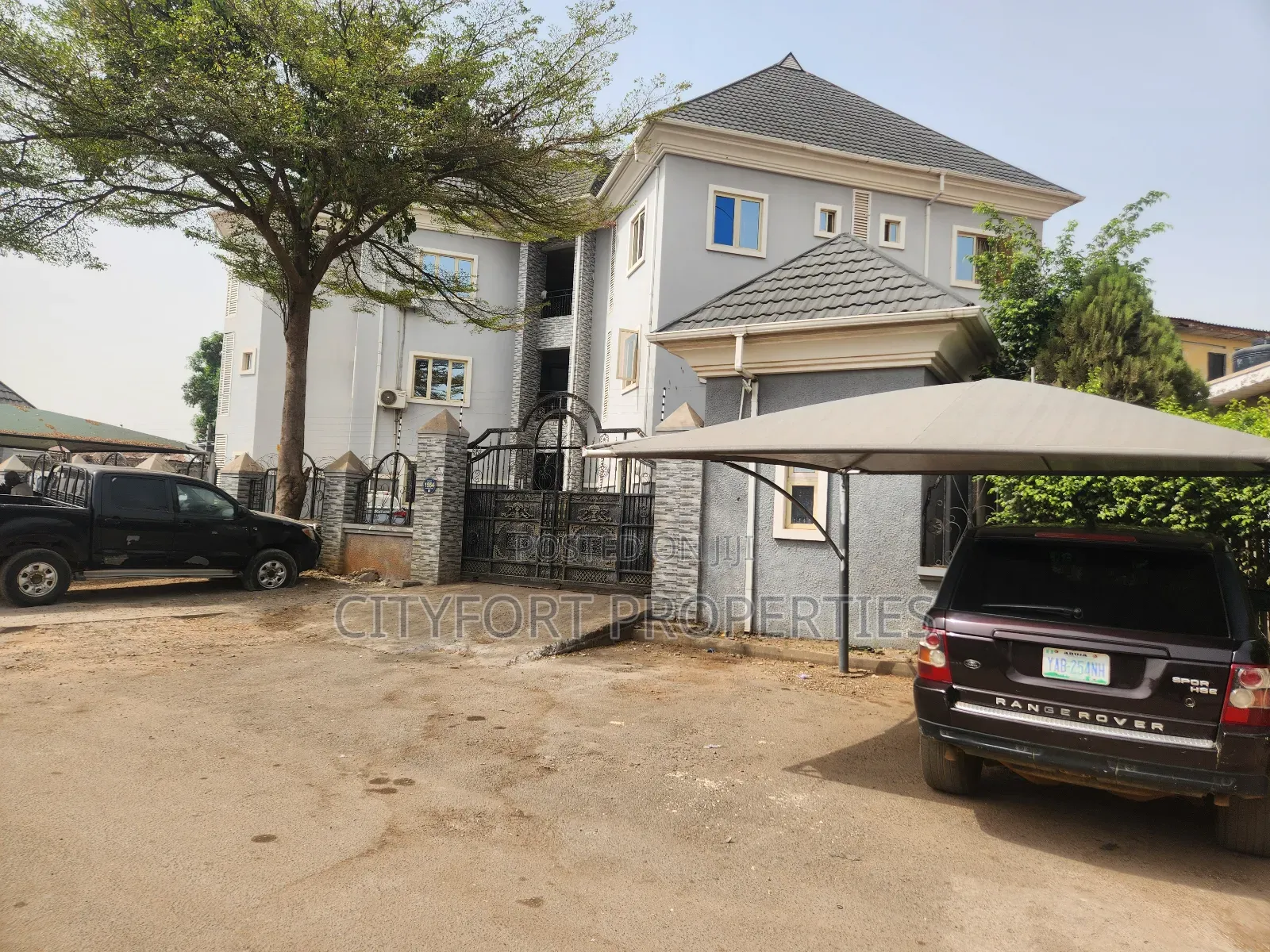 9bdrm Apartment in Area 1 for sale