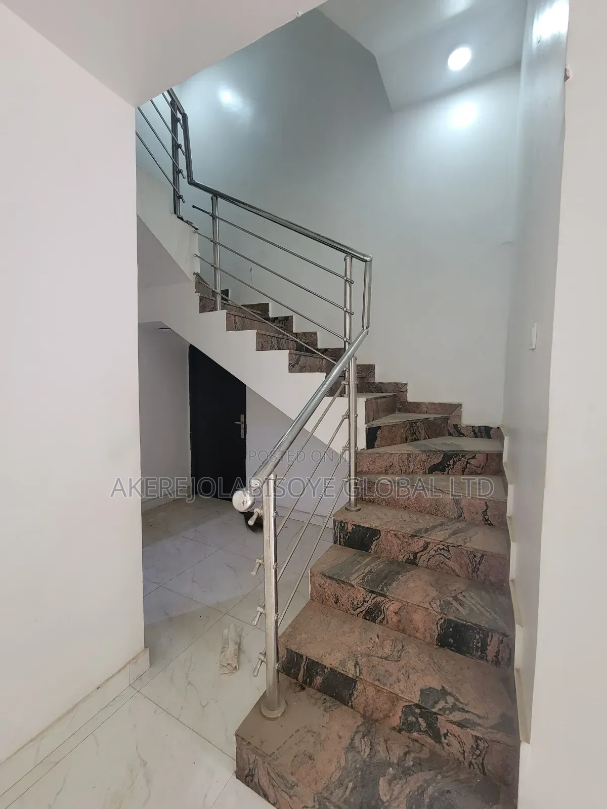4bdrm Duplex in Lifecamp By Leto, for rent
