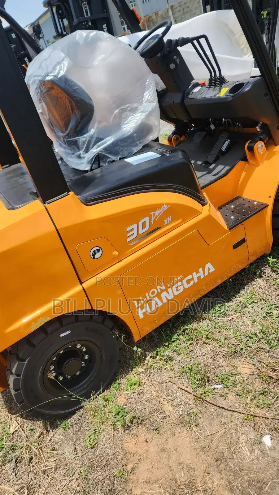 Hangcha Cpd30-Xe Electric Forklifts.
