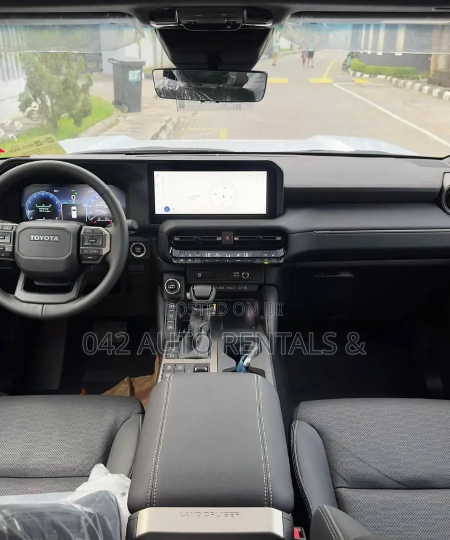 Toyota Prado Suv 2025 for Hire