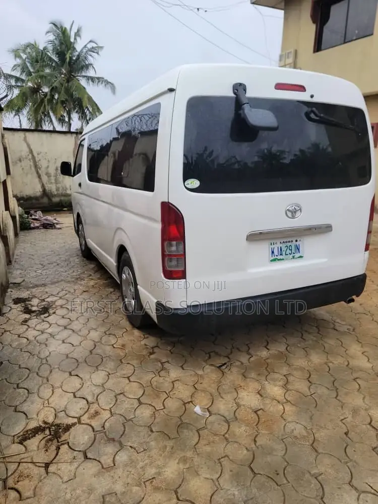 Toyota Hummer Bus for Hire