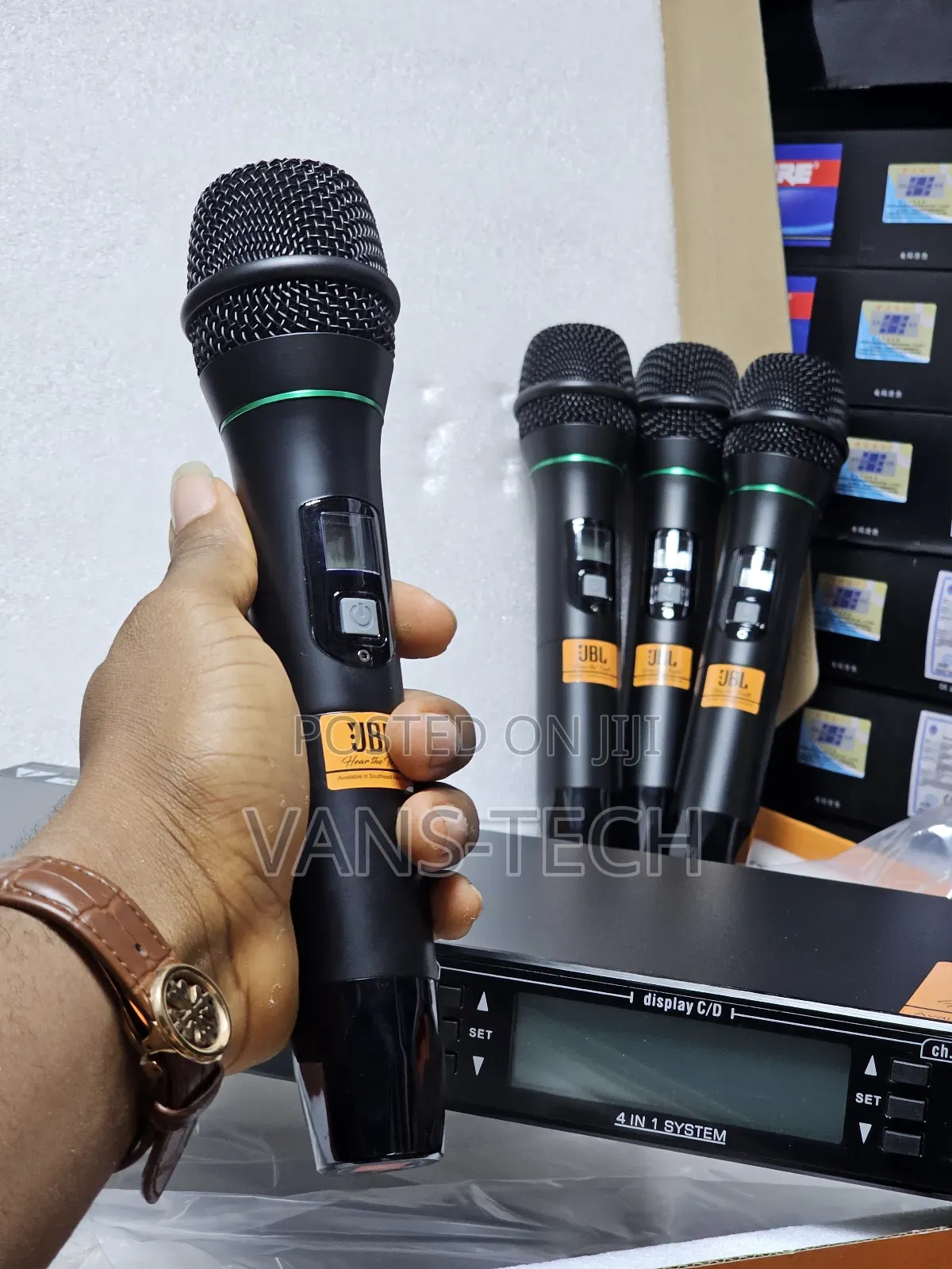 JBL 4 in 1 Wireless Microphone
